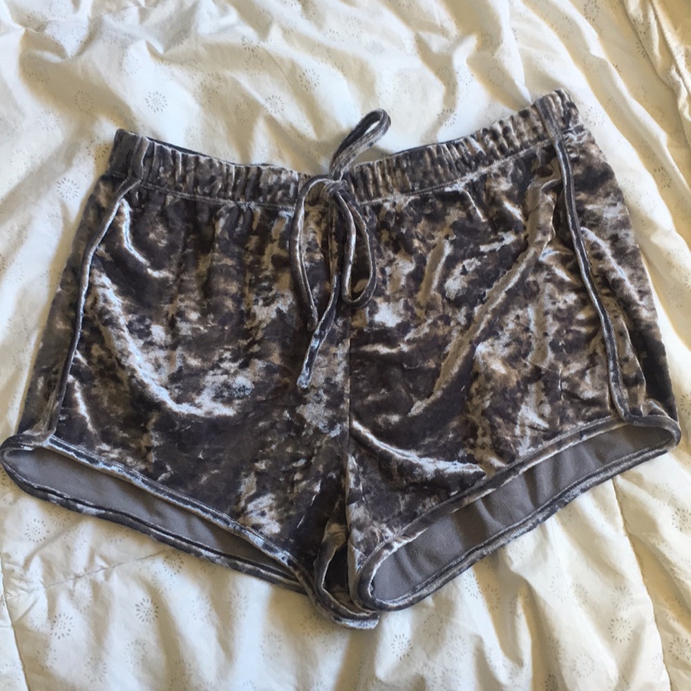 Velvet shorts